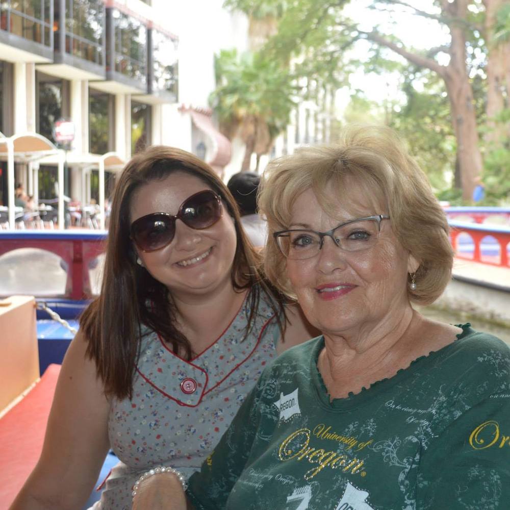 Meet your Posher, Ashley